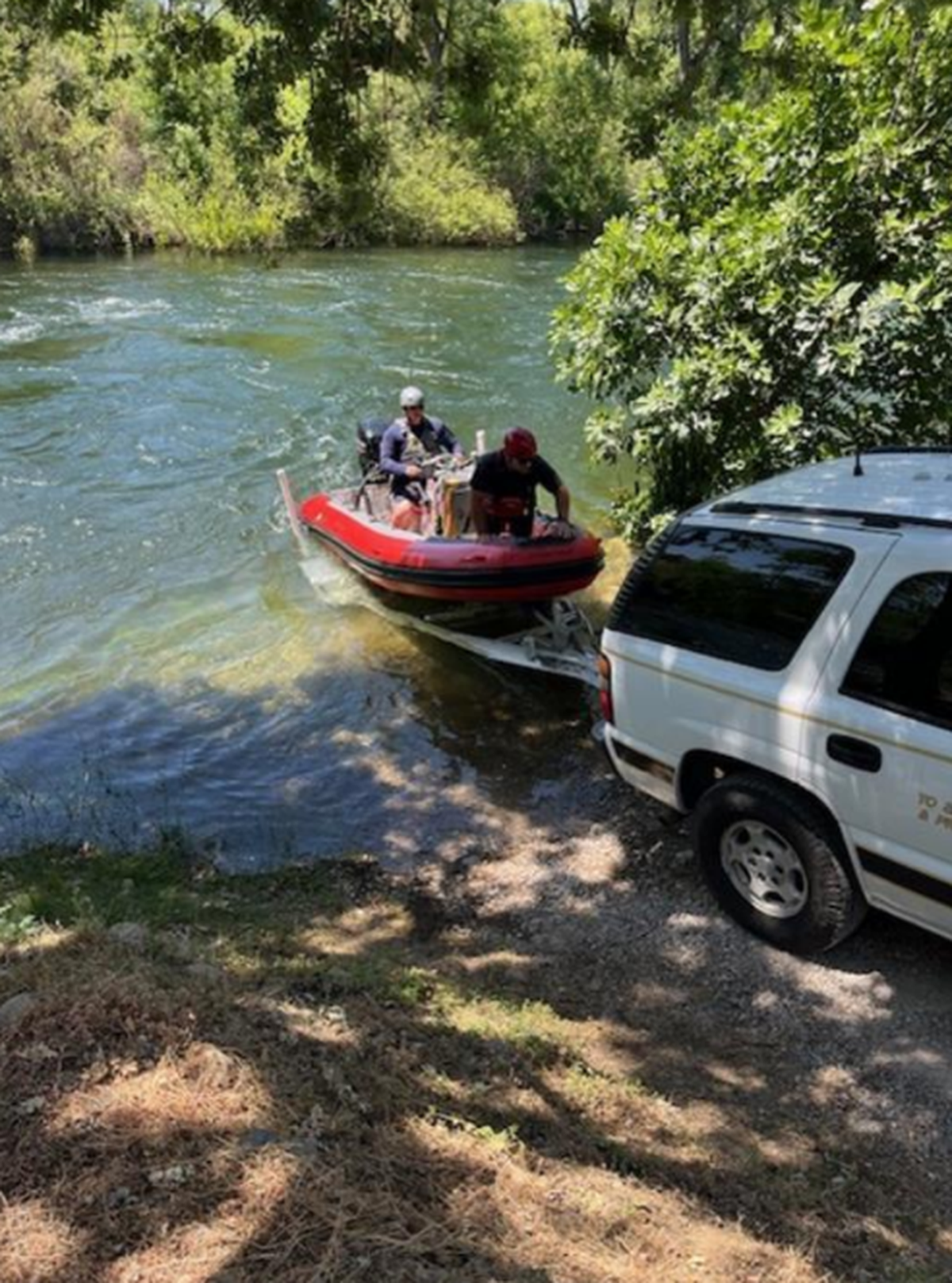 Water rescue teams ferried a patient stranded in the Stanislaus River back to the Honolulu Bar Rec area on Sunday, May 25, 2025.