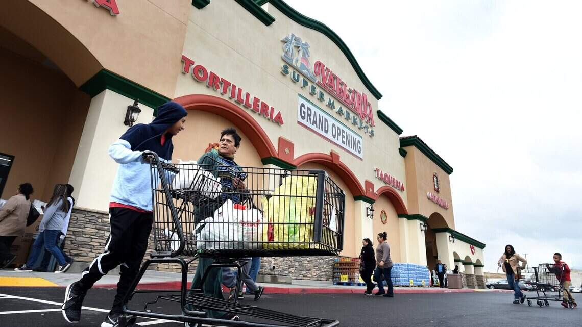 Which stores are open on New Year’s Eve in Modesto? See holiday hours, closures