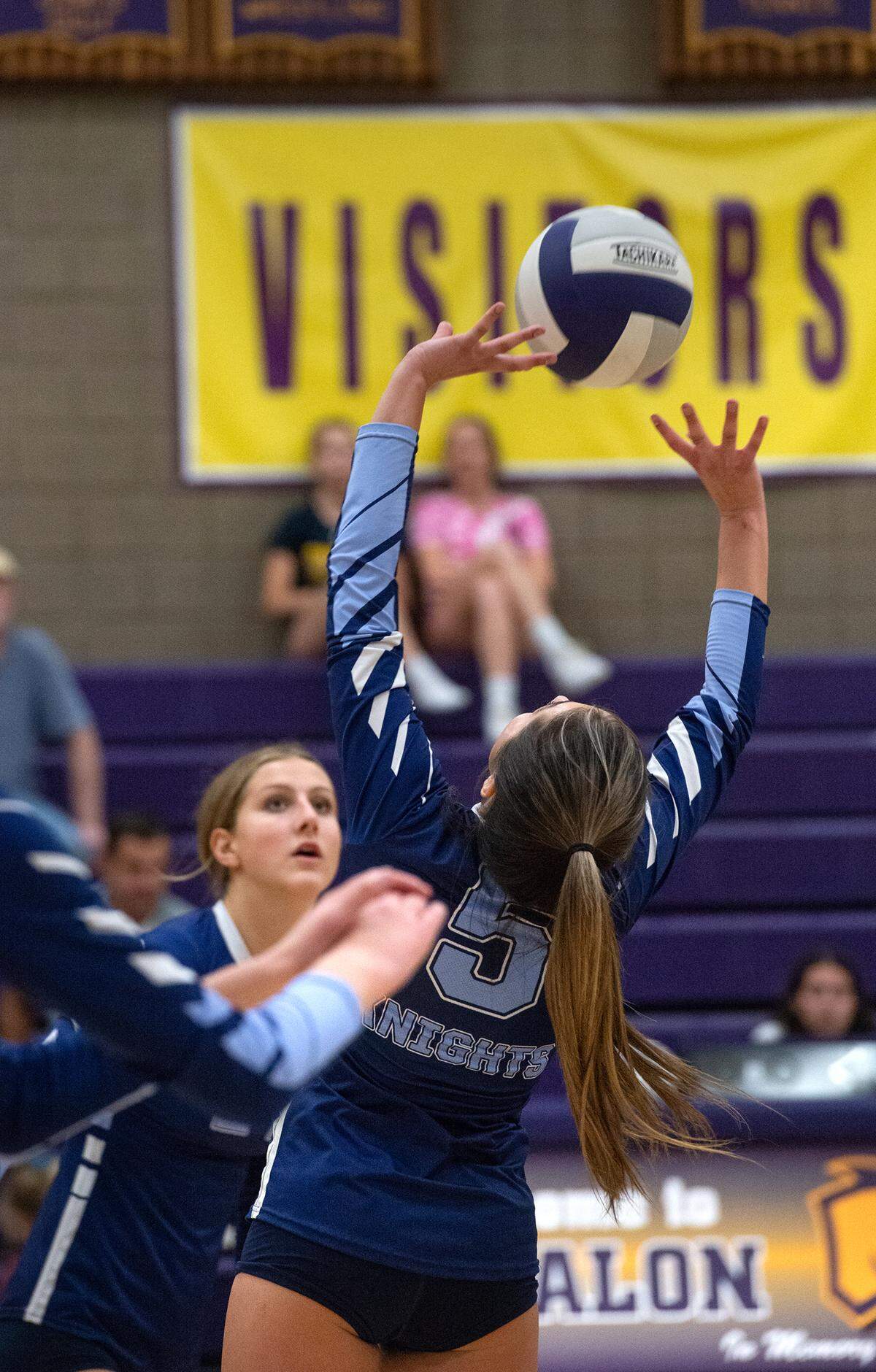 Downey’s Ivy Perez sets the ball for a teammate during a non-league match with Escalon in Escalon, Calif., on Tuesday, September 27, 2022.