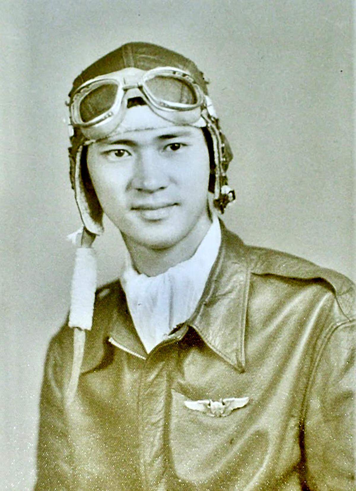 Modesto-raised Richard Mar shown in his World War II.