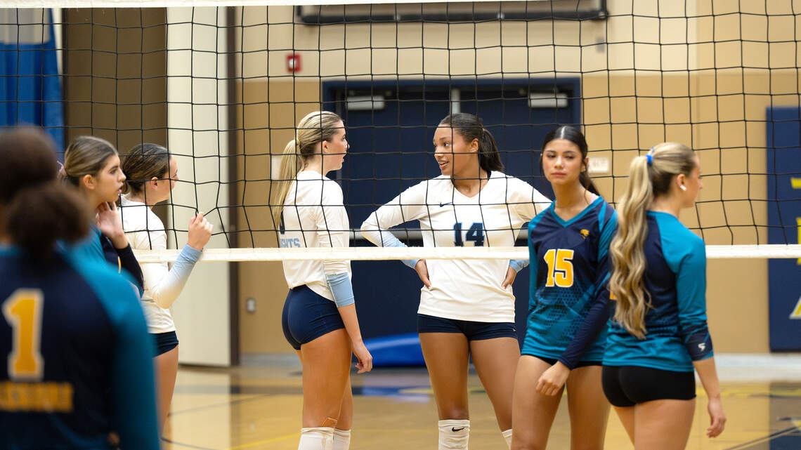 Downey junior hopes to repeat volleyball history her mom helped make nearly 4 decades ago