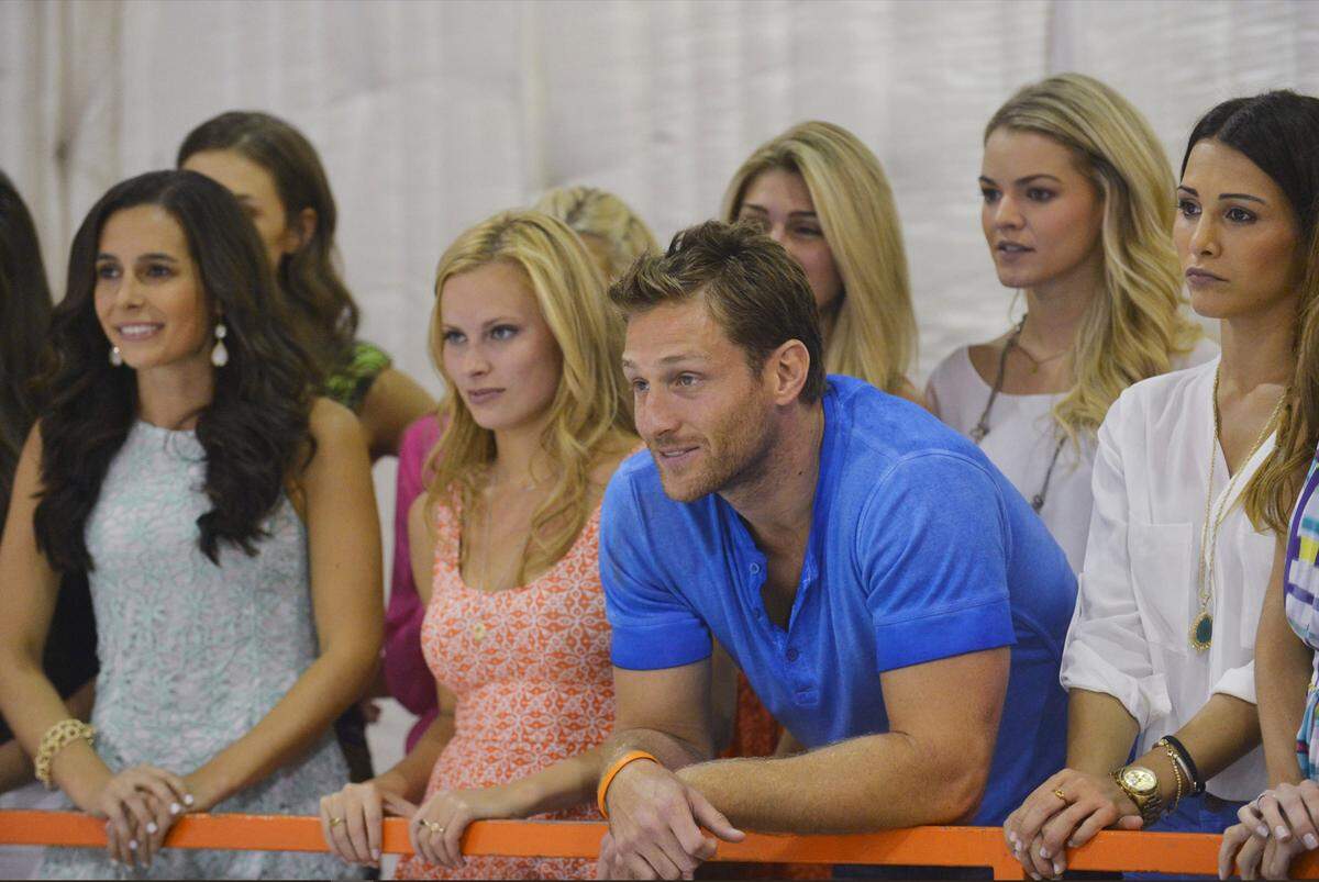 Inaugural Modesto Children’s Museum CEO Chelsie Webster (center left) stands next to “The Bachelor” Juan Pablo Galavis during her time on the reality dating competition during its 18th season in 2014.