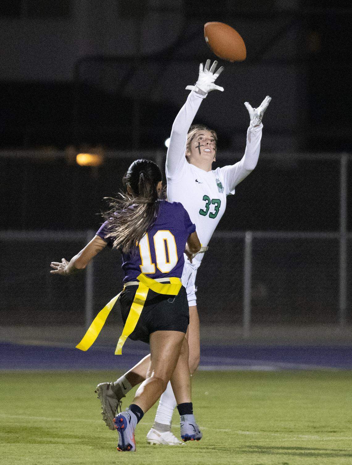 St. Mary’s Presley DaCruz makes a catch for a touchdown duirng the CIF Sac-Joaquin Section Division II semifinals playoff game with Escalon in Escalon, Calif., Wednesday, Nov. 1, 2023.