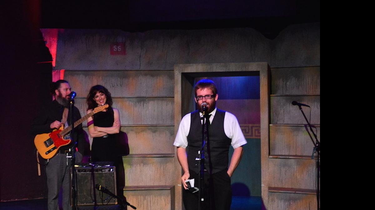
Rowan introduces singer-songwriter Rebecca Pidgeon to the stage during Modesto Unplugged.

