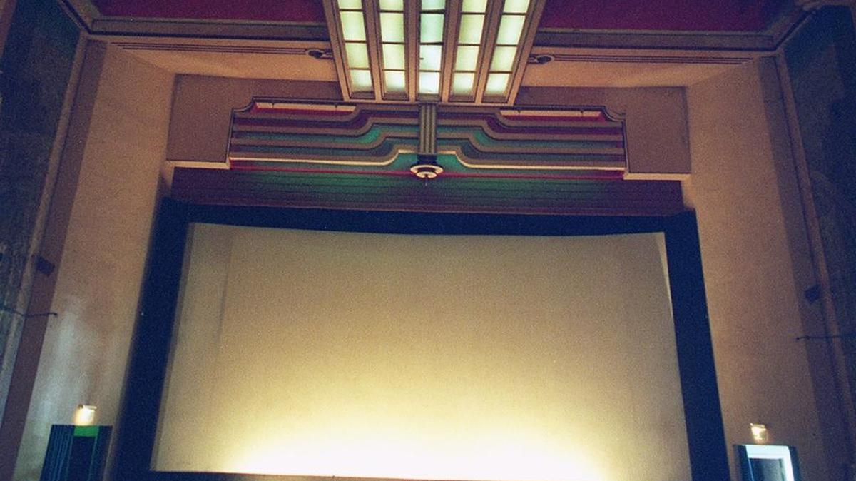 The State Theatre again will telecast the Academy Awards on its big screen.