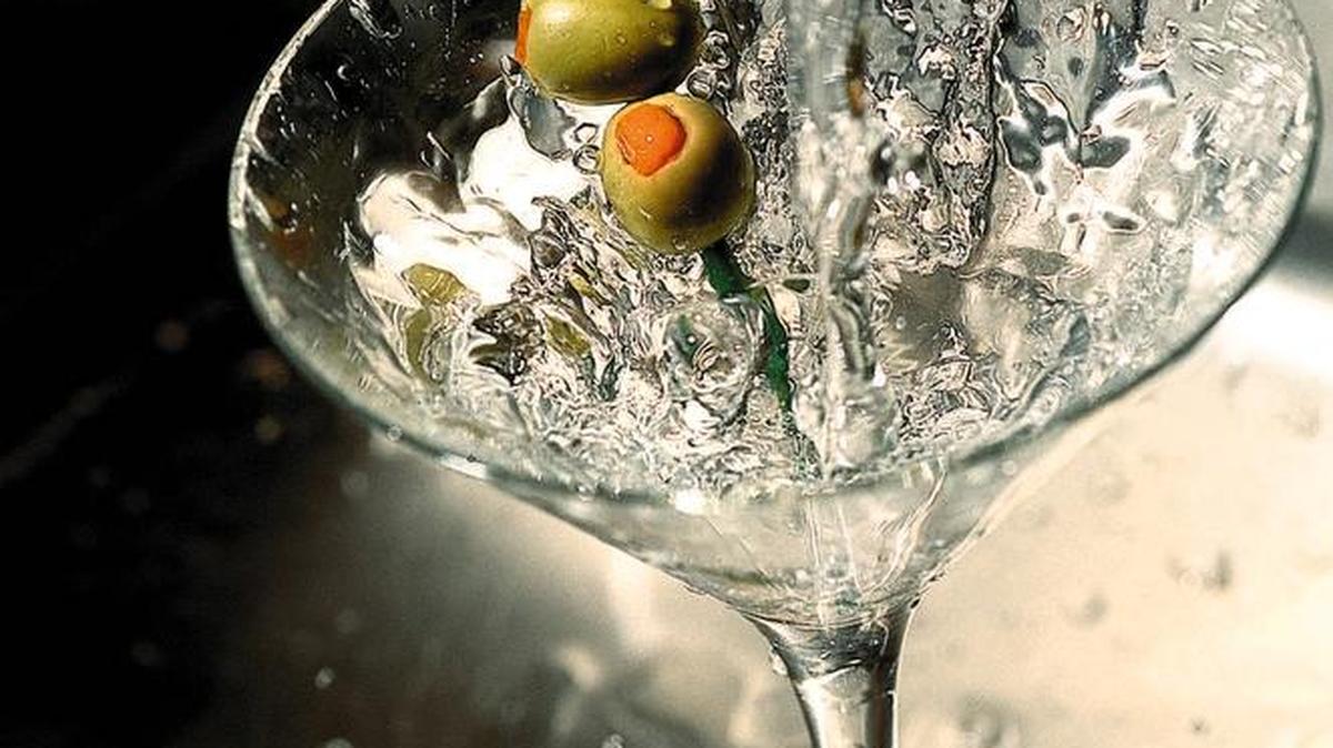 Vodkas will splash all evening at Congregation Beth Sha lom on Saturday, Dec. 5, at the Latkes & Vodkas benefit.