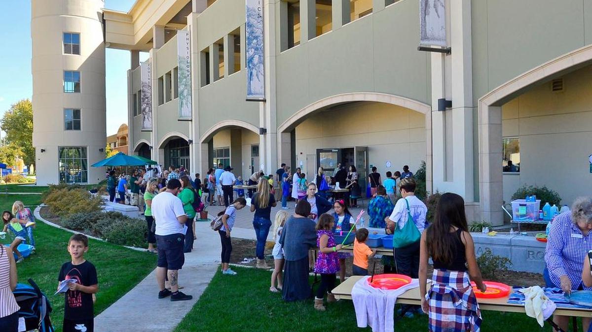 Science booths out side the Science Building at the 2016 Wild Planet Day science event at the Great Valley Museum.