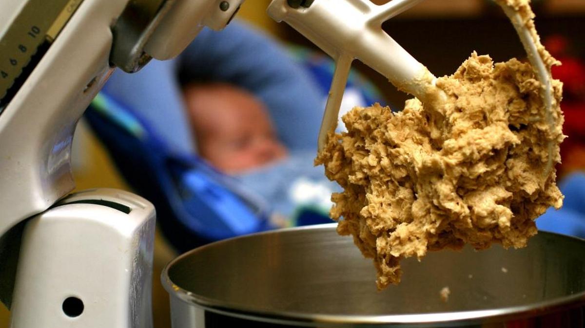The Food and Drug Administration this week advised people against eating raw cookie dough or batter, in response to a report of E. coli bacteria in flour from a Kansas City mill. These items also can be risky if made with unpasteurized eggs. The FDA warning does not apply to cookie-dough ice cream.