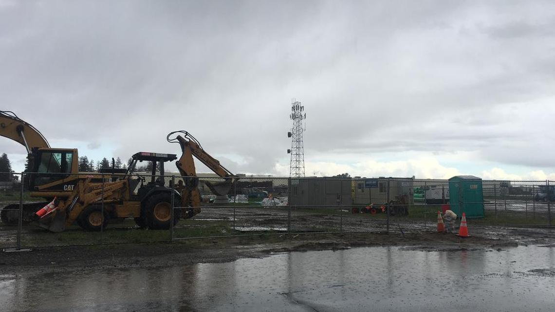 A new combination gastropub and car wash is under development on West Main Street in Turlock.