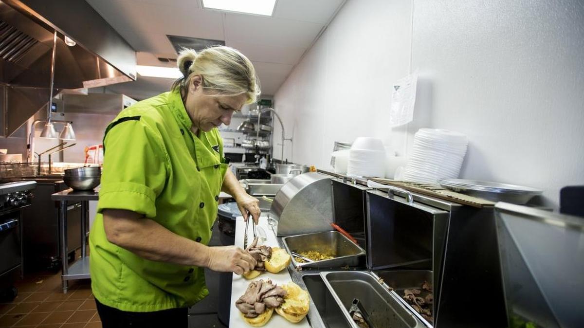 Head Chef Dana Longinotti prepares Wagon Wheel sandwiches at the recently opened Tri-Tipery, an eatery located at 11359 Newport Road in Ballico, Calif., Tuesday, Sept. 27, 2016.