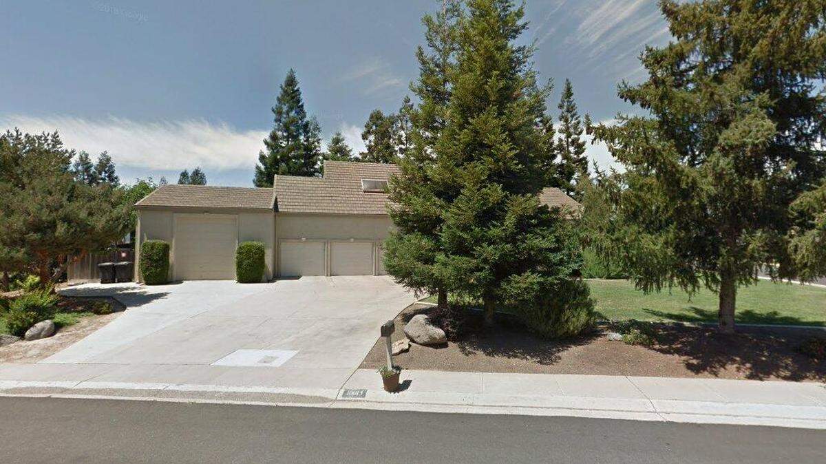 House on 10000 block of Plaza de Oro Drive