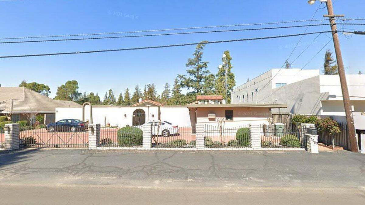 House on 1000 block of Country Club Drive