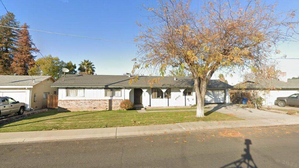 House on 2200 block of Mauna Loa Drive