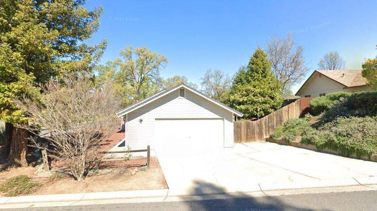 House on 17600 block of Rolling Oaks Drive