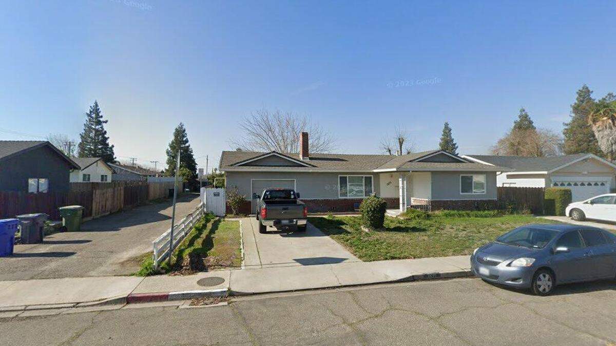 House on 1800 block of Loyola Way