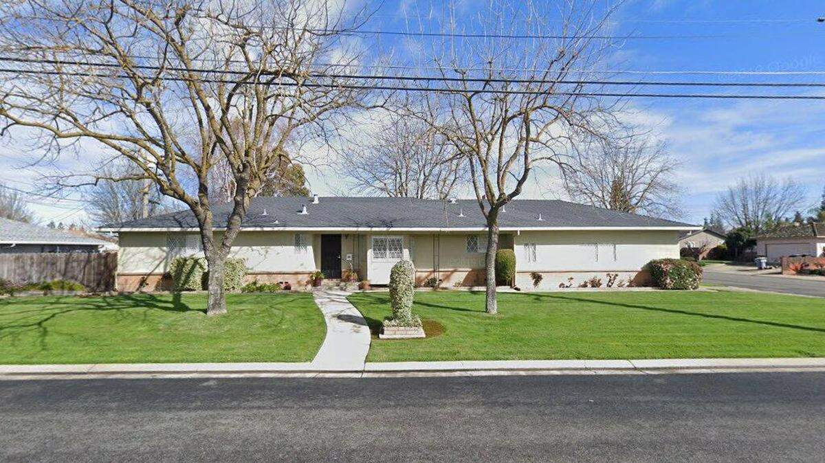 House on 2200 block of California Street