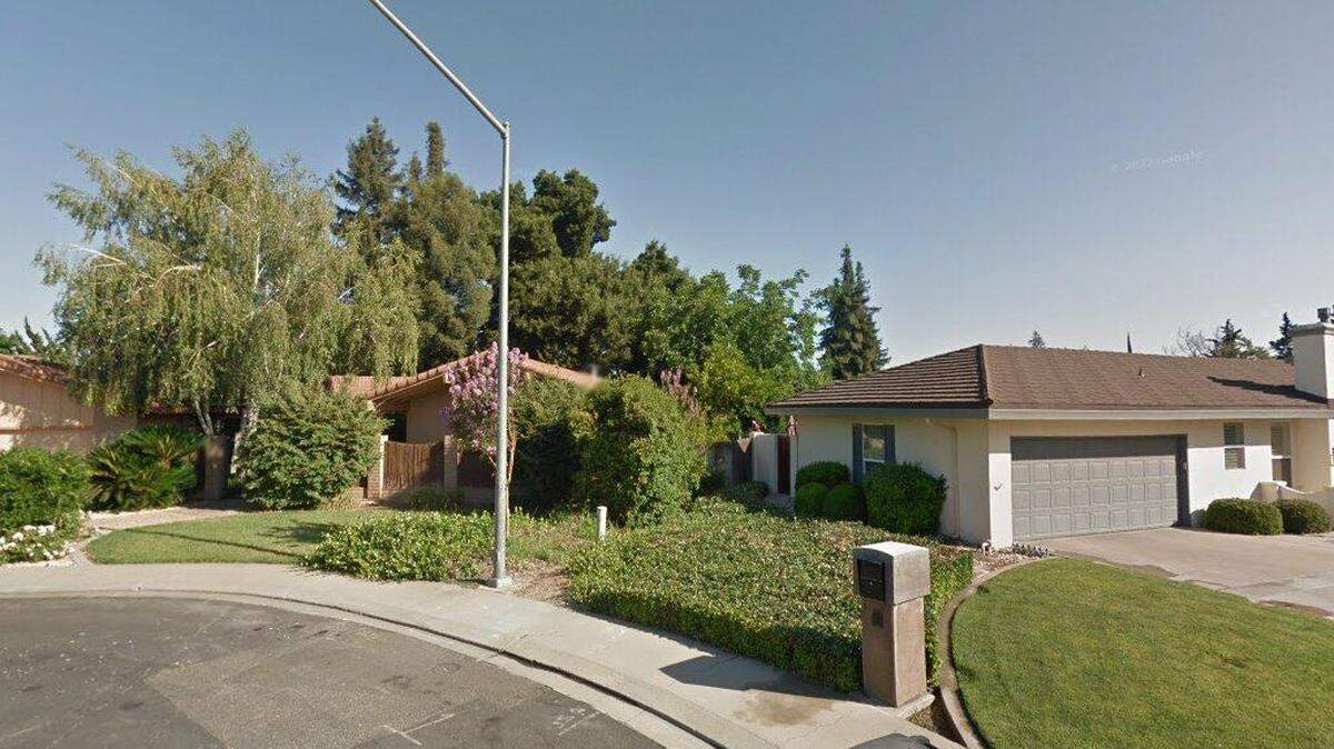 House on 900 block of Newcastle Court