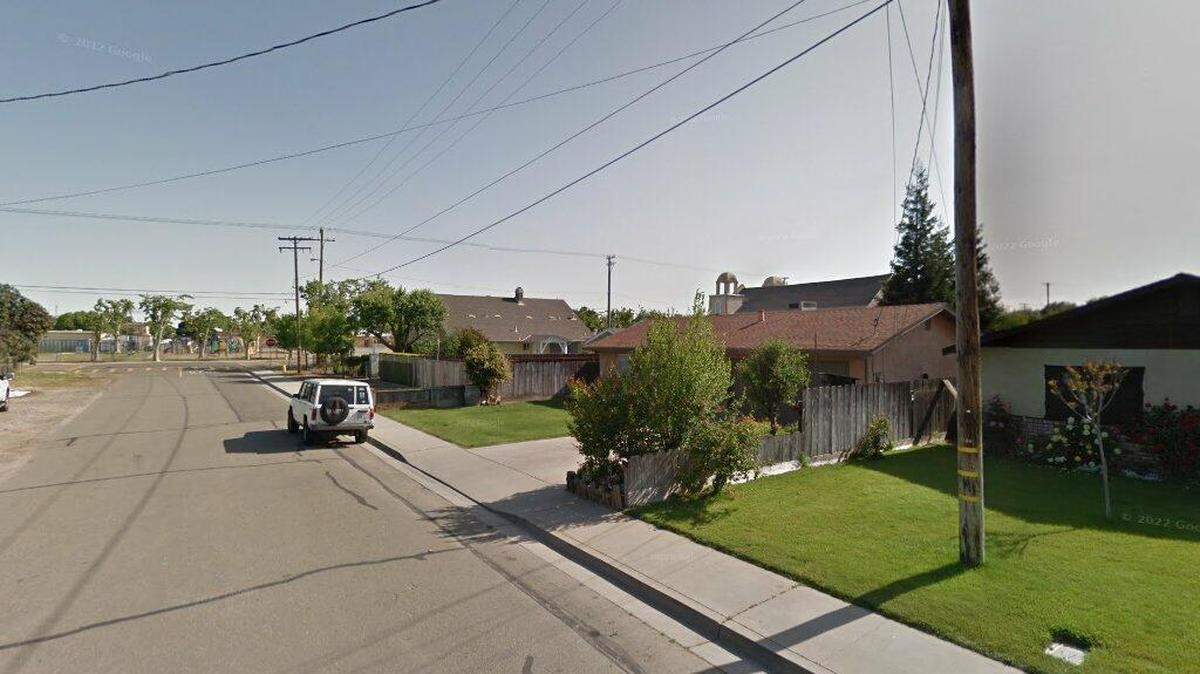 House on 1700 block of Mulberry Way