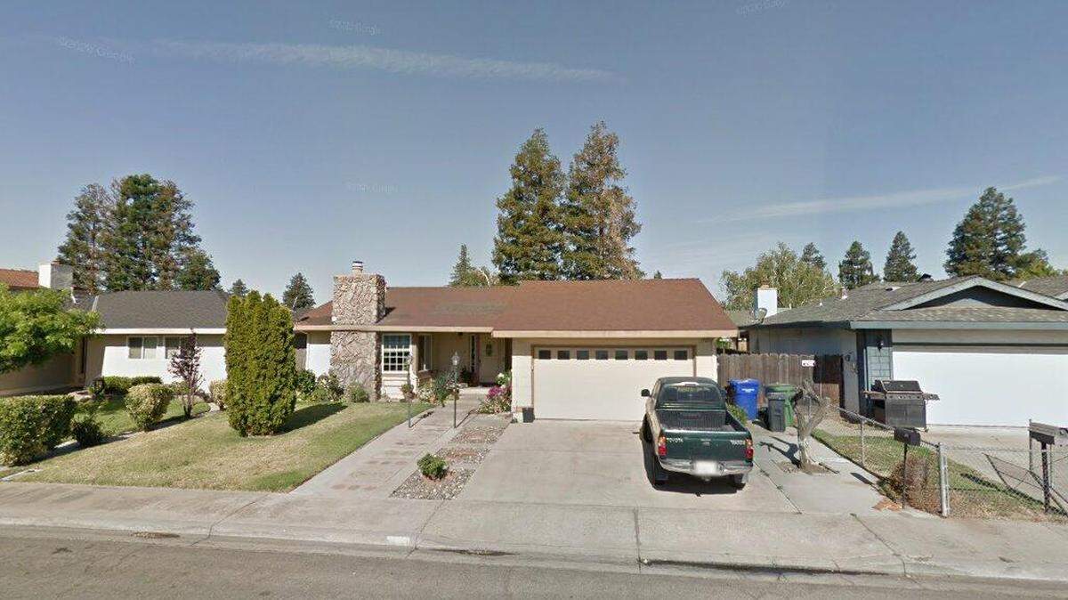 House on 2600 block of Yale Avenue
