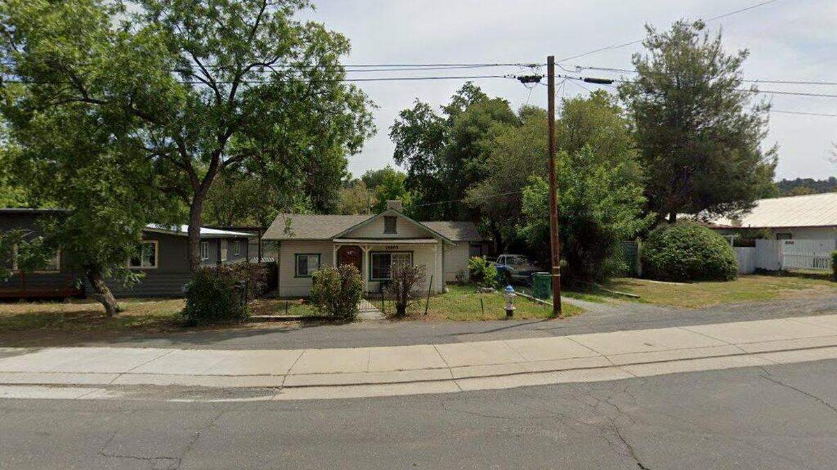 House on 18100 block of Fifth Avenue