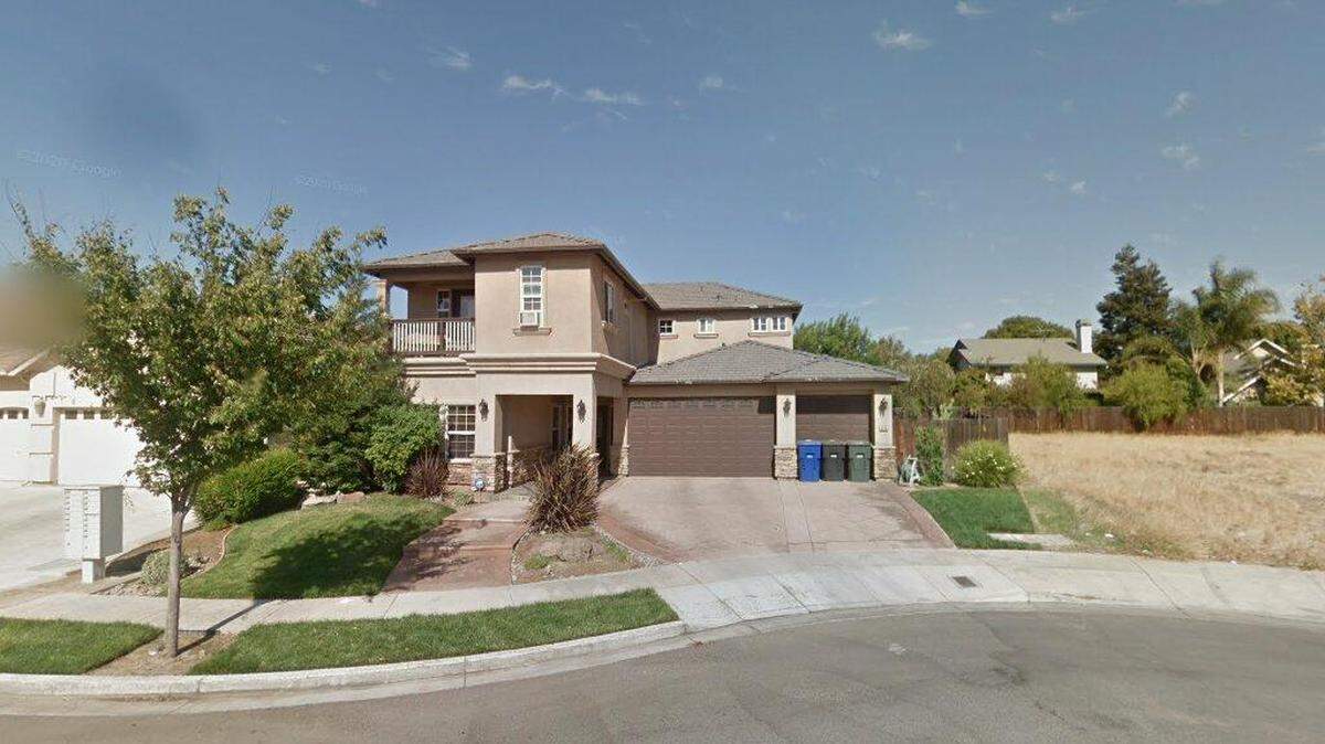 House on 500 block of Tuscany Court