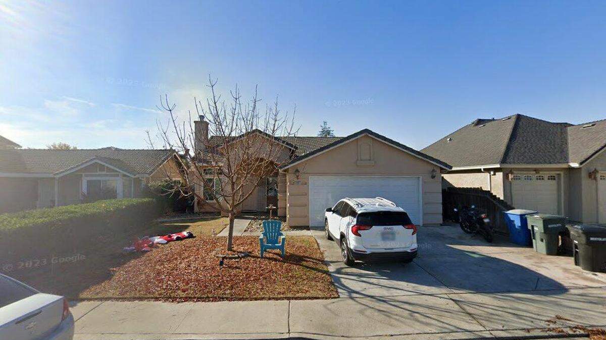 House on 3500 block of Farris Avenue