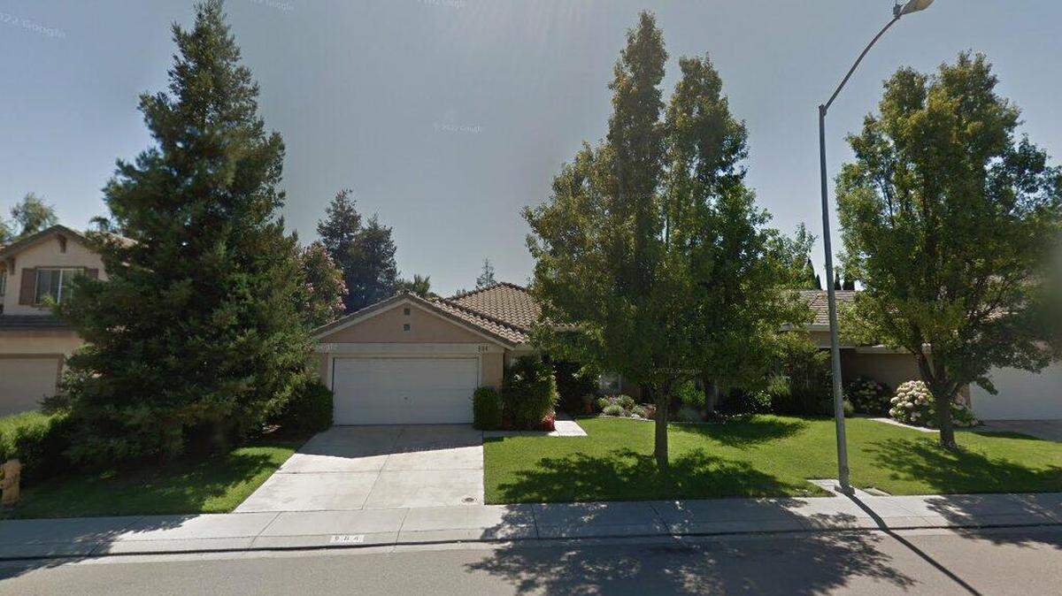 House on 900 block of Ruess Road