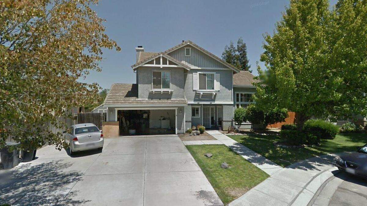 House on 900 block of Pope Court