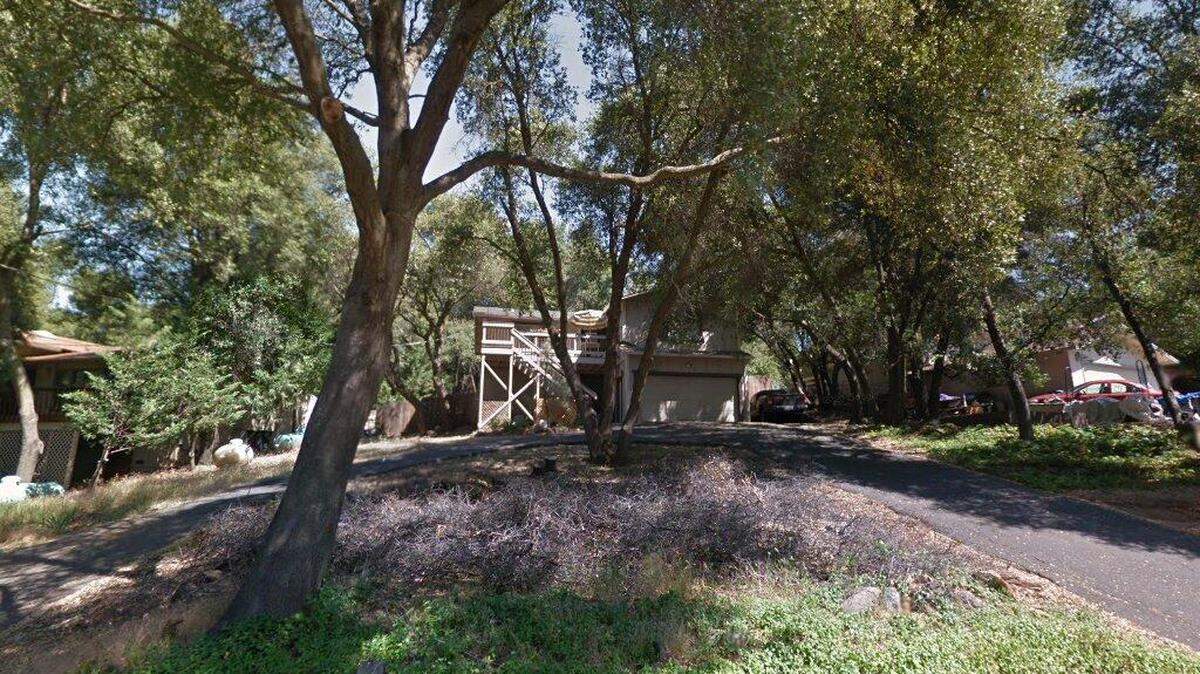 House on 15500 block of Paseo de Los Robles Road