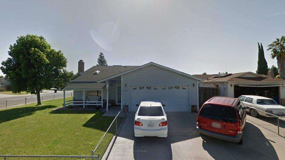 House on 700 block of Clemens Court