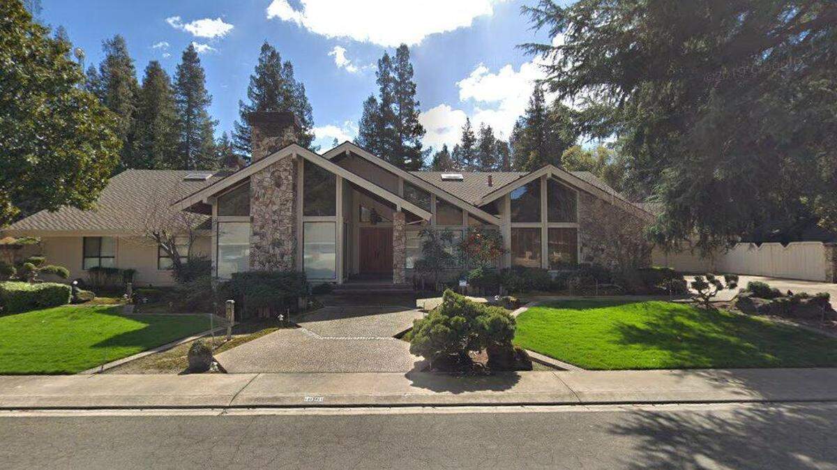 House on 1500 block of River Oaks Drive