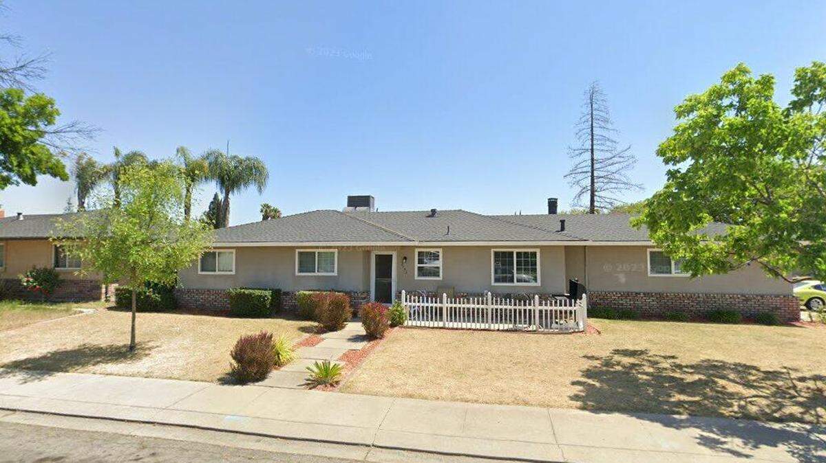 House on 3000 block of Cedarwood Way