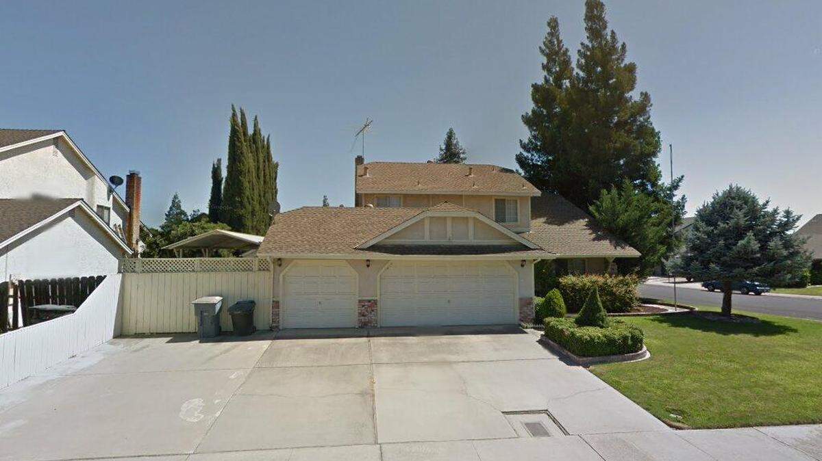 House on 1500 block of Oakwood Drive