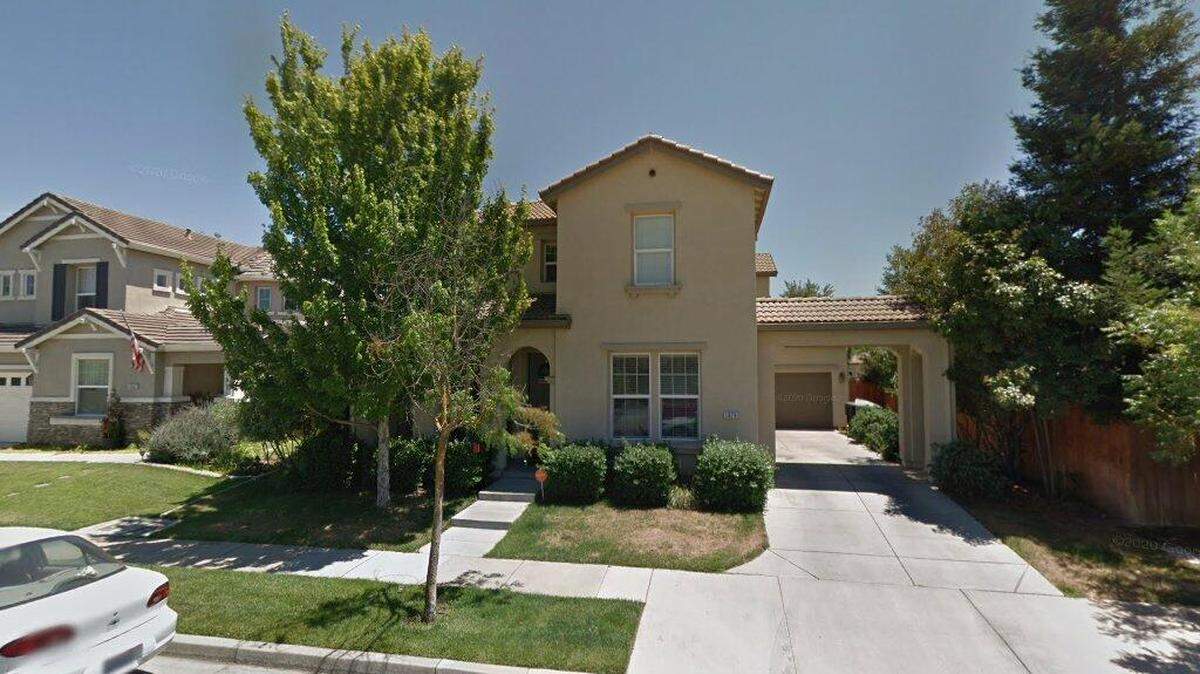 House on 1800 block of Silvio Way