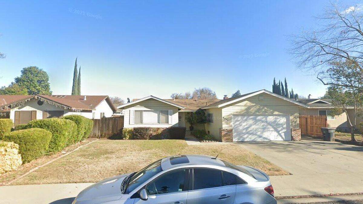 House on 2400 block of Pridmore Avenue