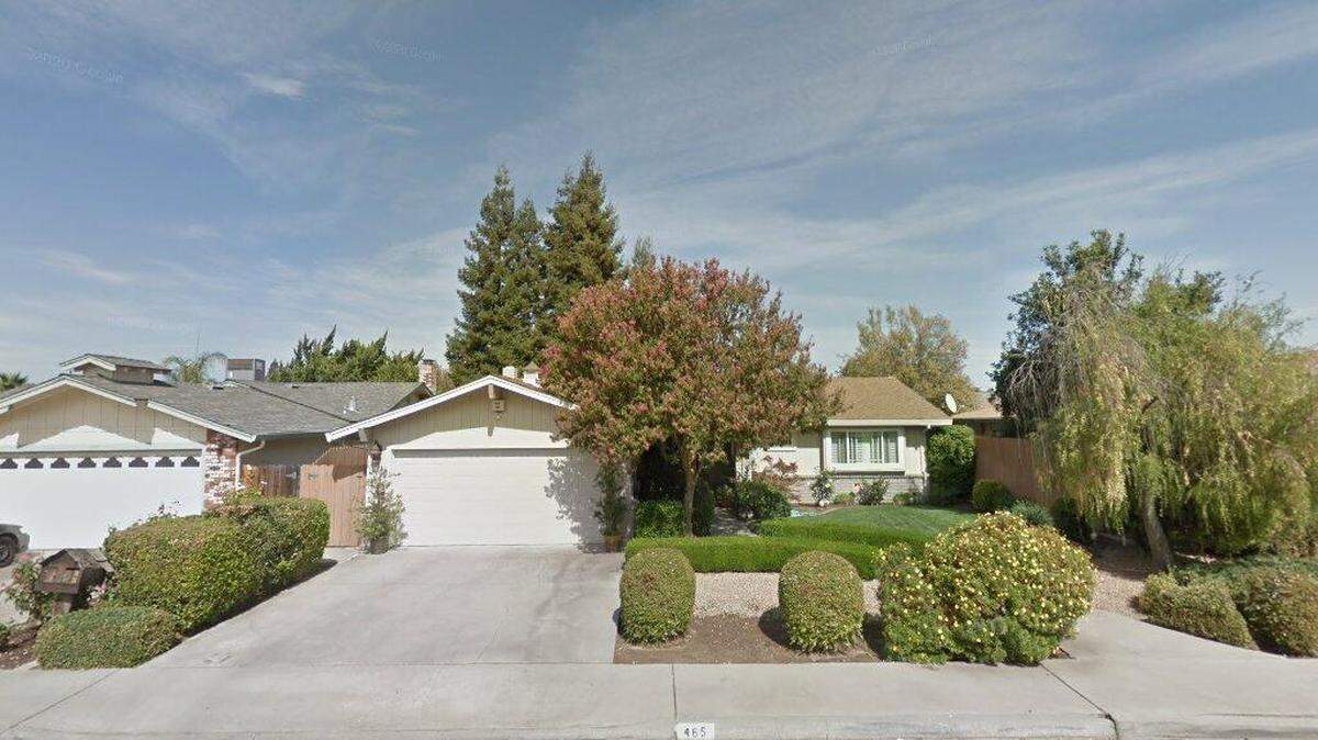 House on 400 block of Riviera Way