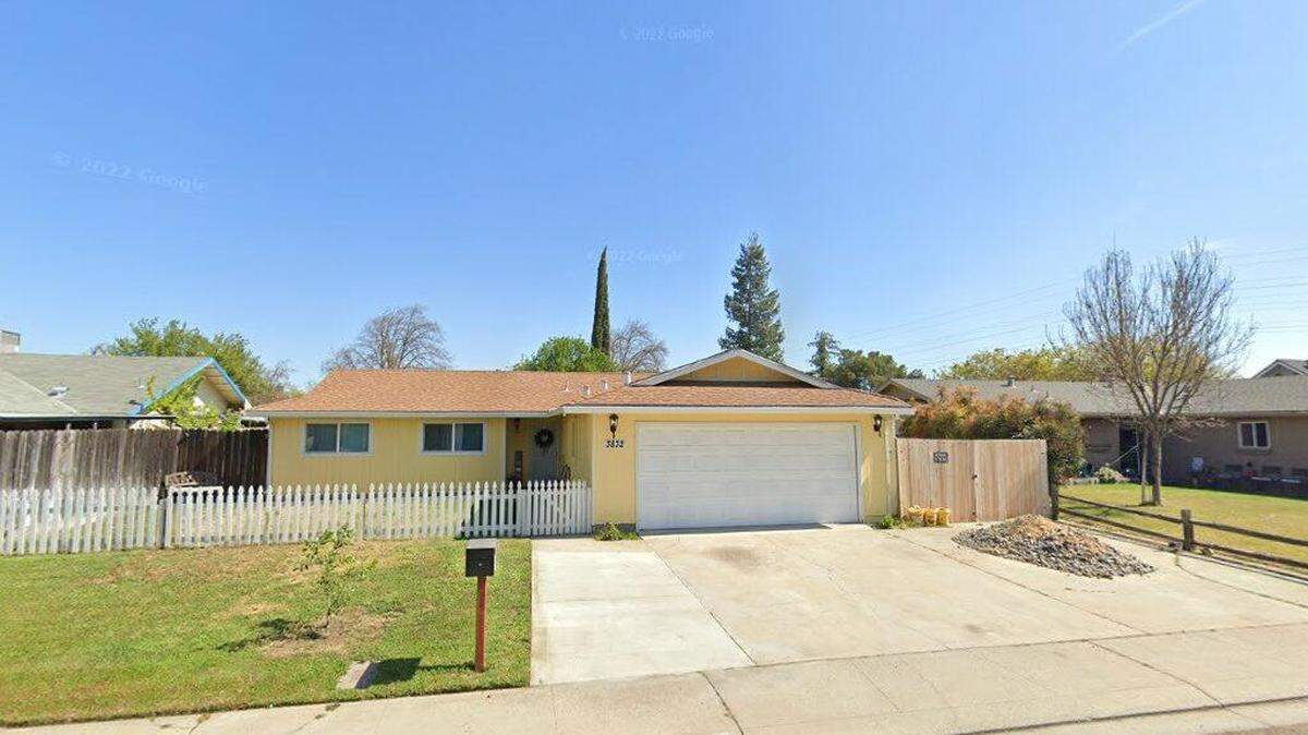 House on 3800 block of Tahiti Lane