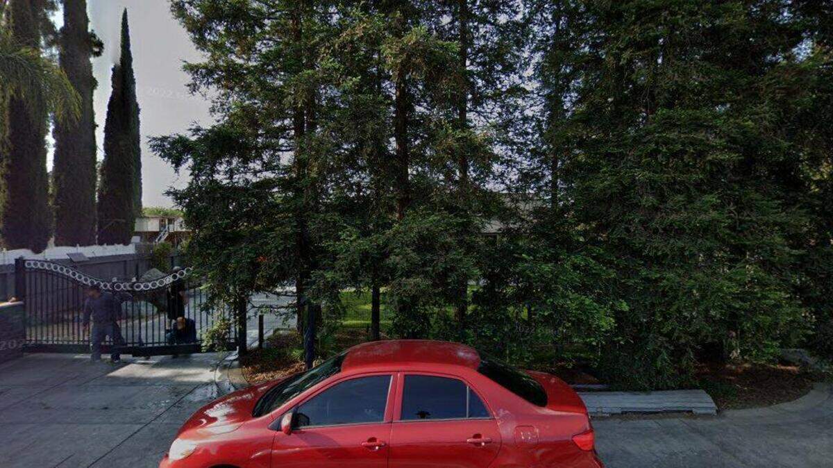 House on 3900 block of Beckwith Road