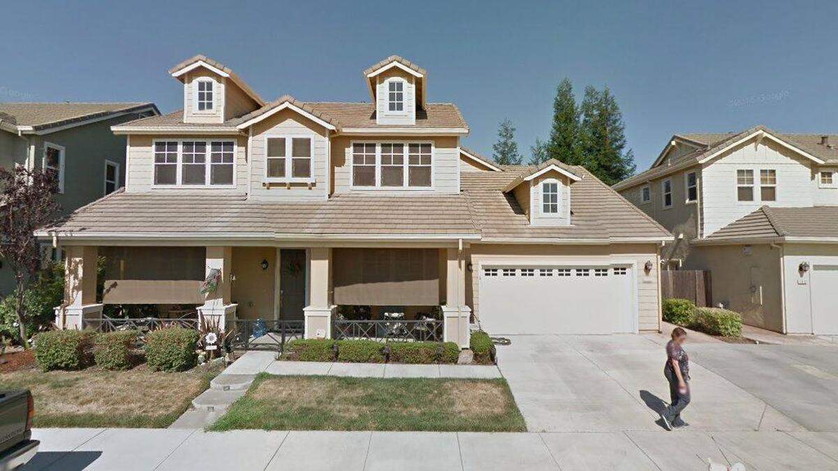 House on 1700 block of Thomas Court
