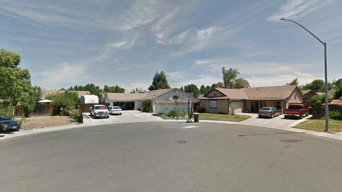 House on 3500 block of Hallsboro Court