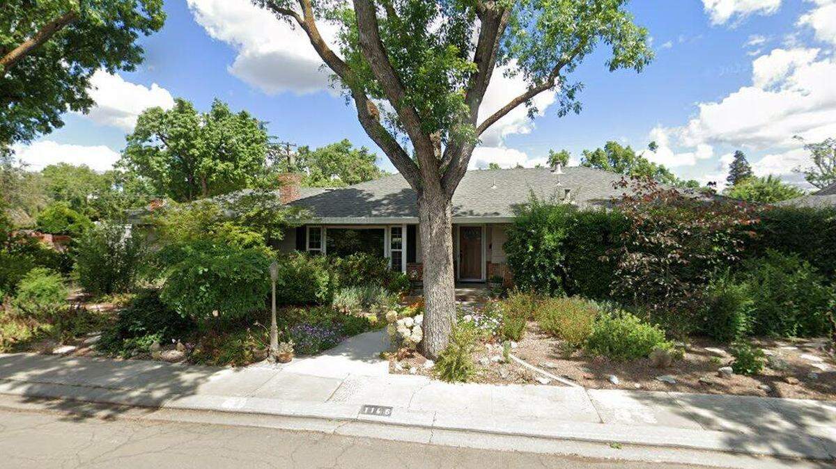 House on 1100 block of Fordham Avenue