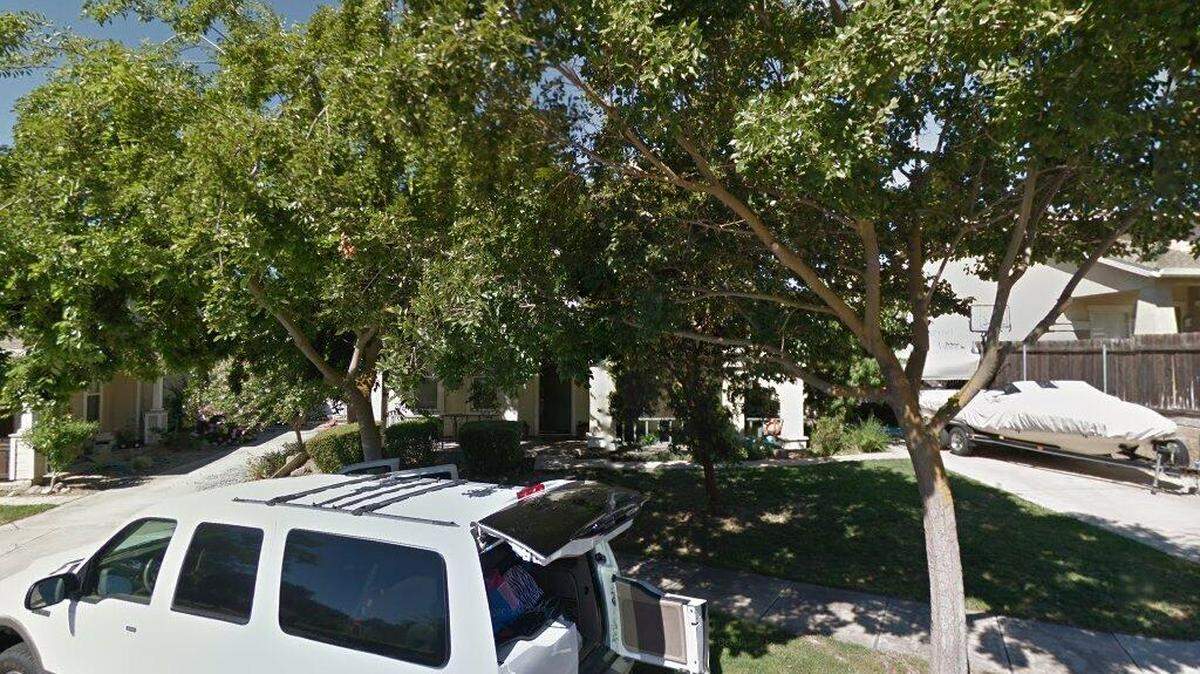House on 300 block of Plumcrest Court