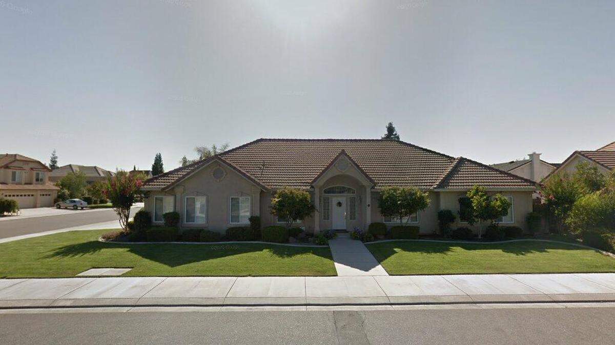 House on 300 block of Oak Avenue