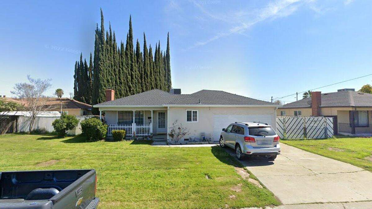 House on 2400 block of Rose Avenue