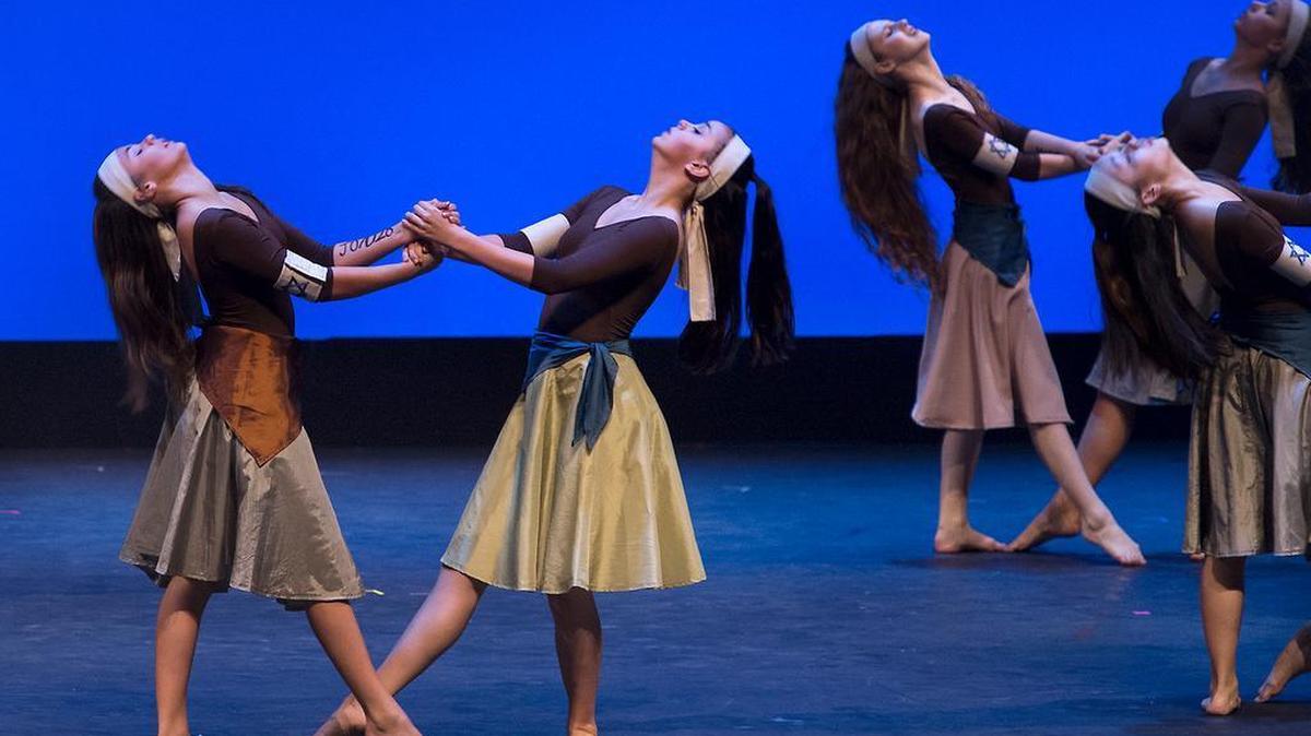 Members of the Juline Regional Youth Ballet performs during Valley’s Got Talent at the Gallo Center for the Arts in Modesto, Calif., on Saturday, August, 29, 2015. The group won the dance talent award.