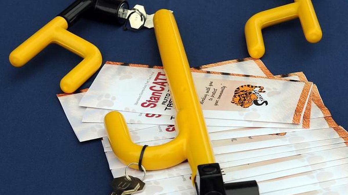 
Stanislaus County law enforcement agencies will give away steering wheel anti-theft devices Tuesday and afterward as supplies last.
