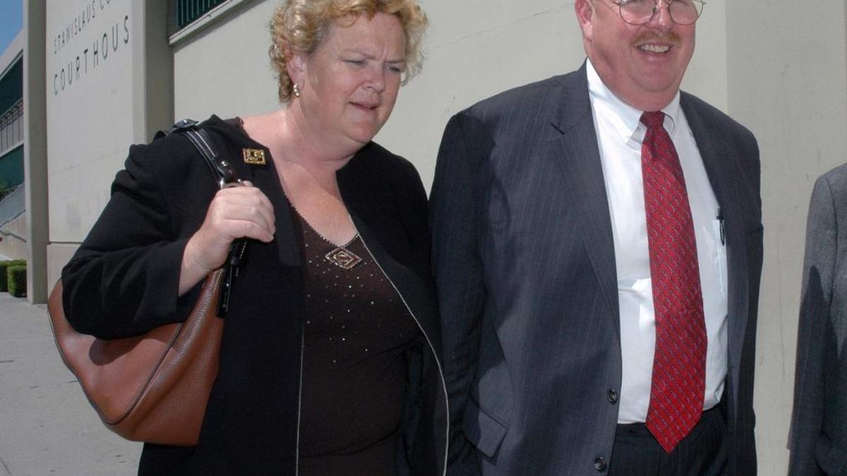 
Georgia DeFilippo and Frank Carson are pictured on in 2006 at the Stanislaus County Courthouse in Modesto.
