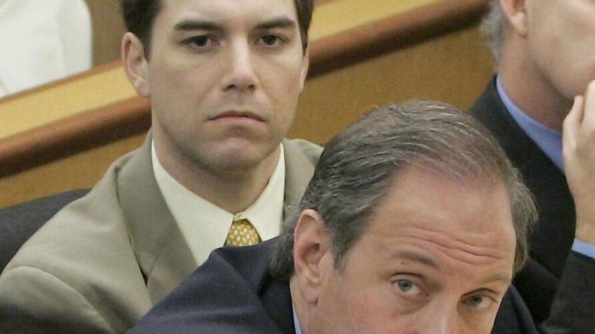 Scott Peterson and his defense attorney at trial, Mark Geragos
