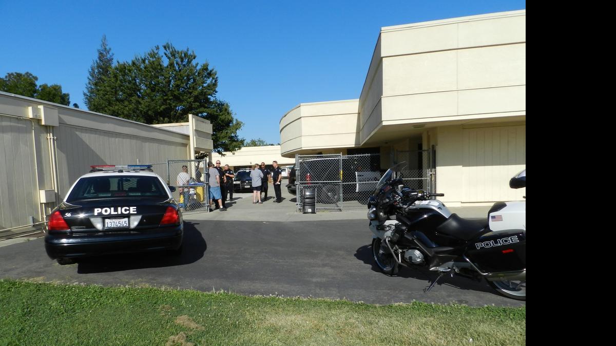 
Scene at Sipherd Elementary, where burglary suspect holed up in bathroom
