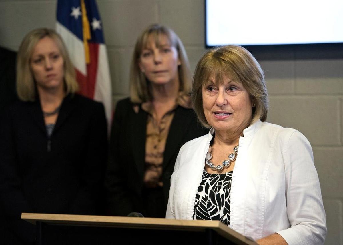 Sharon Rocha, Laci Peterson’s mother, speaks last month in support of streamlining the death penalty process in Modesto. Behind her are Laci’s close friend Stacey Boyers-Birdsong, left, and Stanislaus County District Attorney Birgit Fladager.